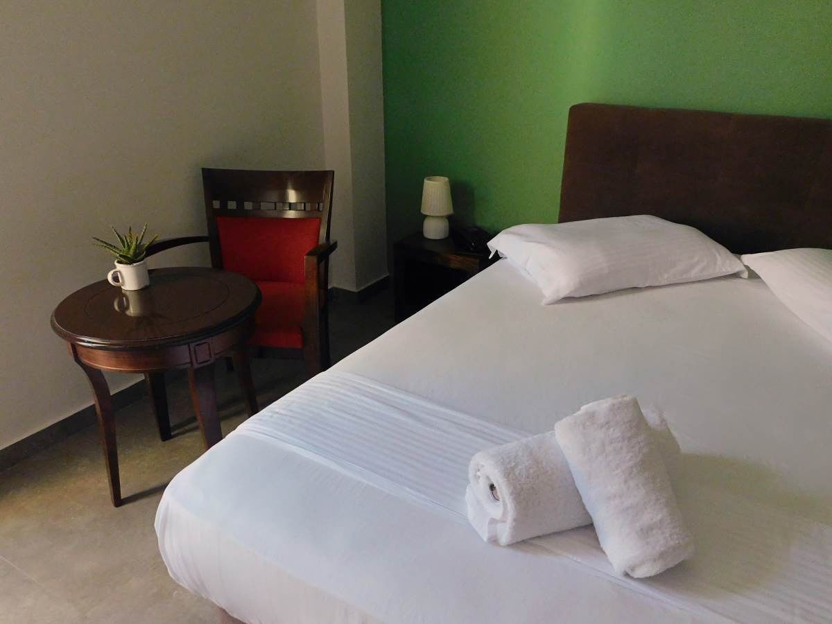 family room | in-room safe, soundproofing, free wifi, bed sheets