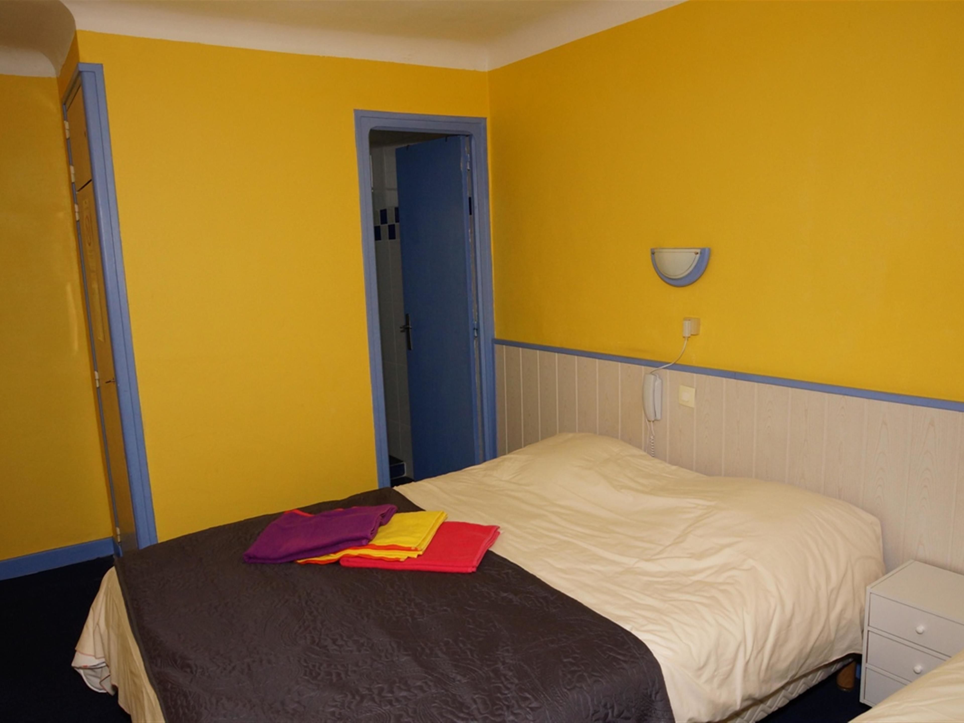 Triple Room | Individually decorated, individually furnished, blackout drapes