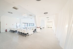 Dining - Hotel Garden Hill (Velika Gorica)