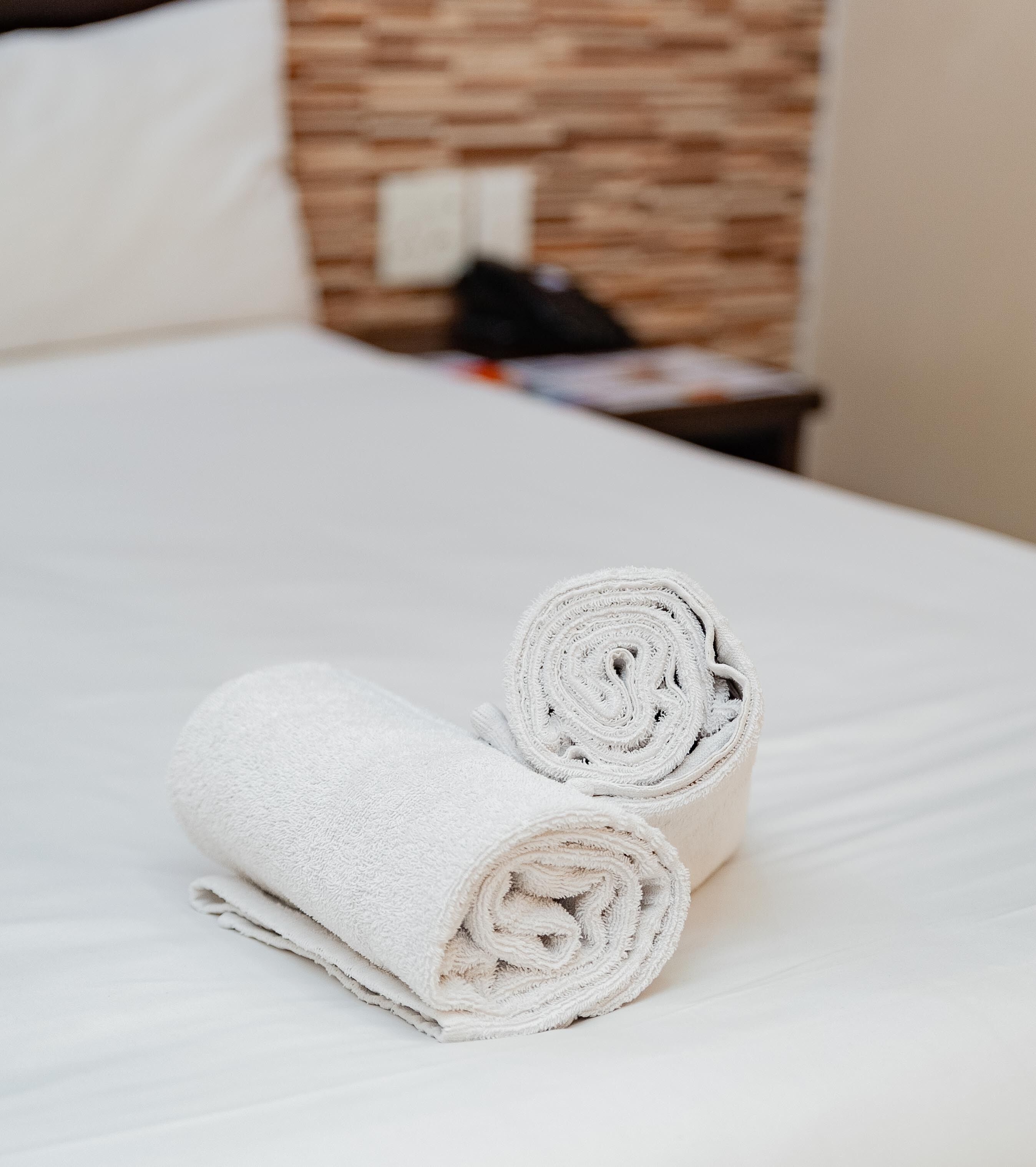 double room | 1 bedroom, minibar, desk, blackout curtains