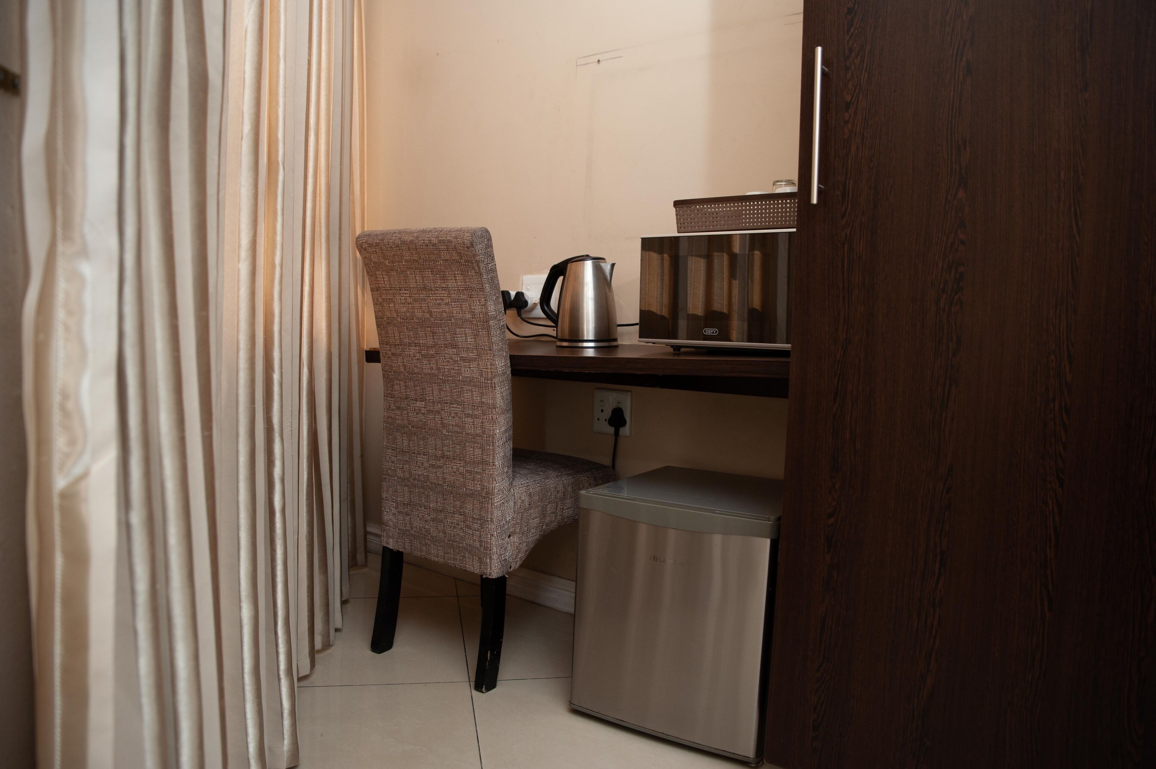 double room | living area | 32-inch tv with satellite channels