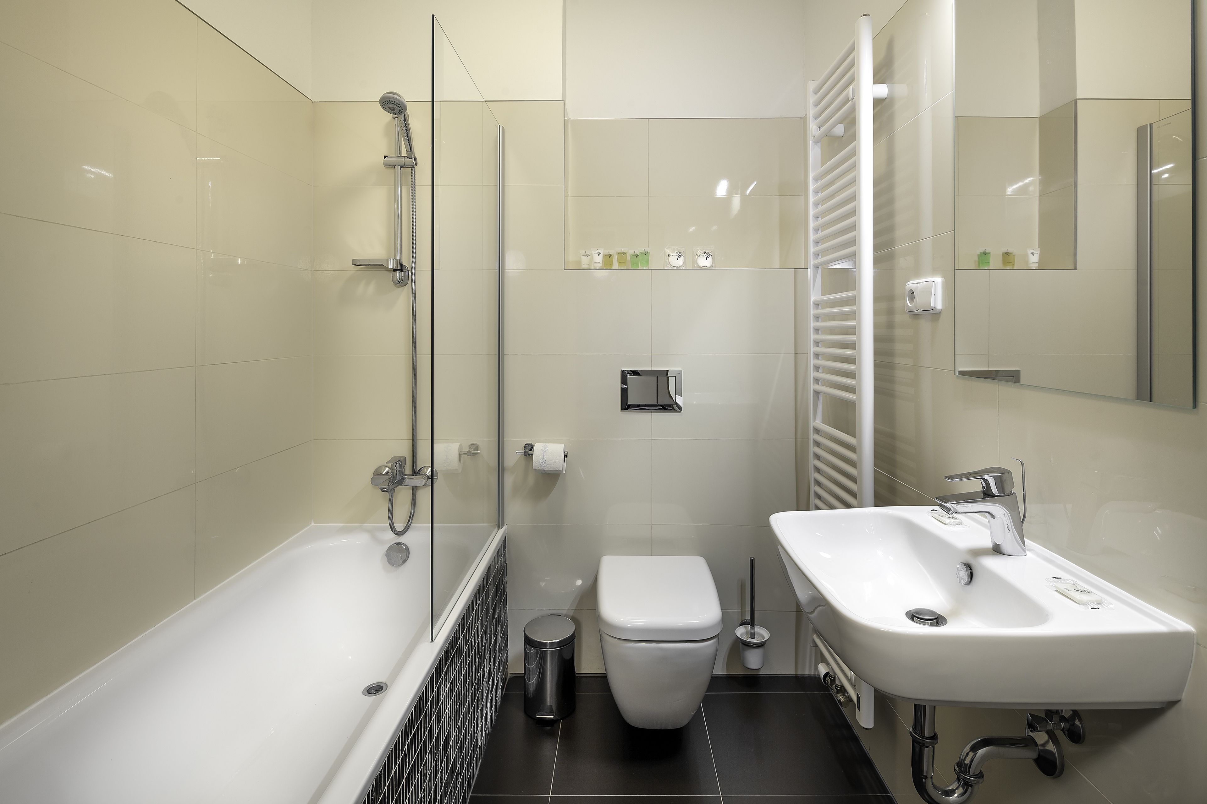 Free toiletries, towels