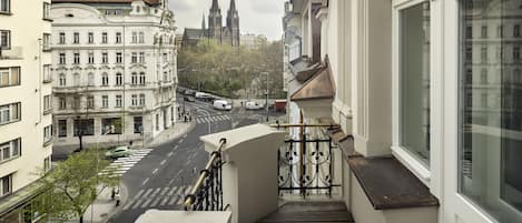 Superior Suite | Street view