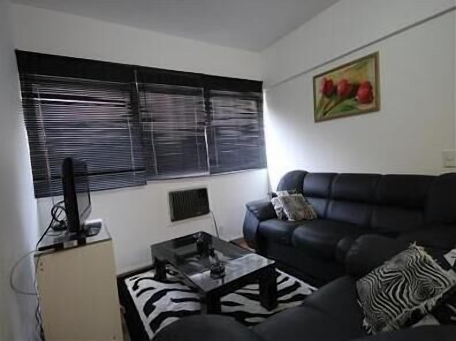 Appartement Standard, 3 chambres | Coin séjour | Télévision