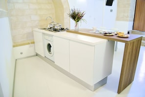 Design Suite, Kitchen | Private kitchenette - B&B Sotto la Volta (Massafra)
