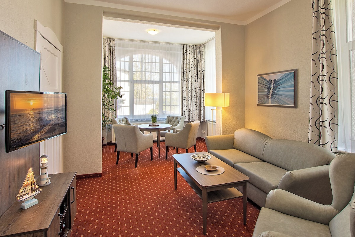 Hypo-allergenic bedding, free WiFi, bed sheets