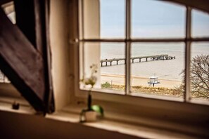 Dachstudio Aquamarin mit Meerblick | 客房景观