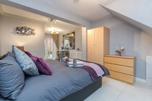 Room - Watford General Suites (Watford)