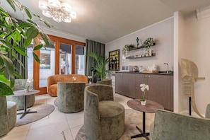 Interior entrance - Hotel Grifoni (Venice)