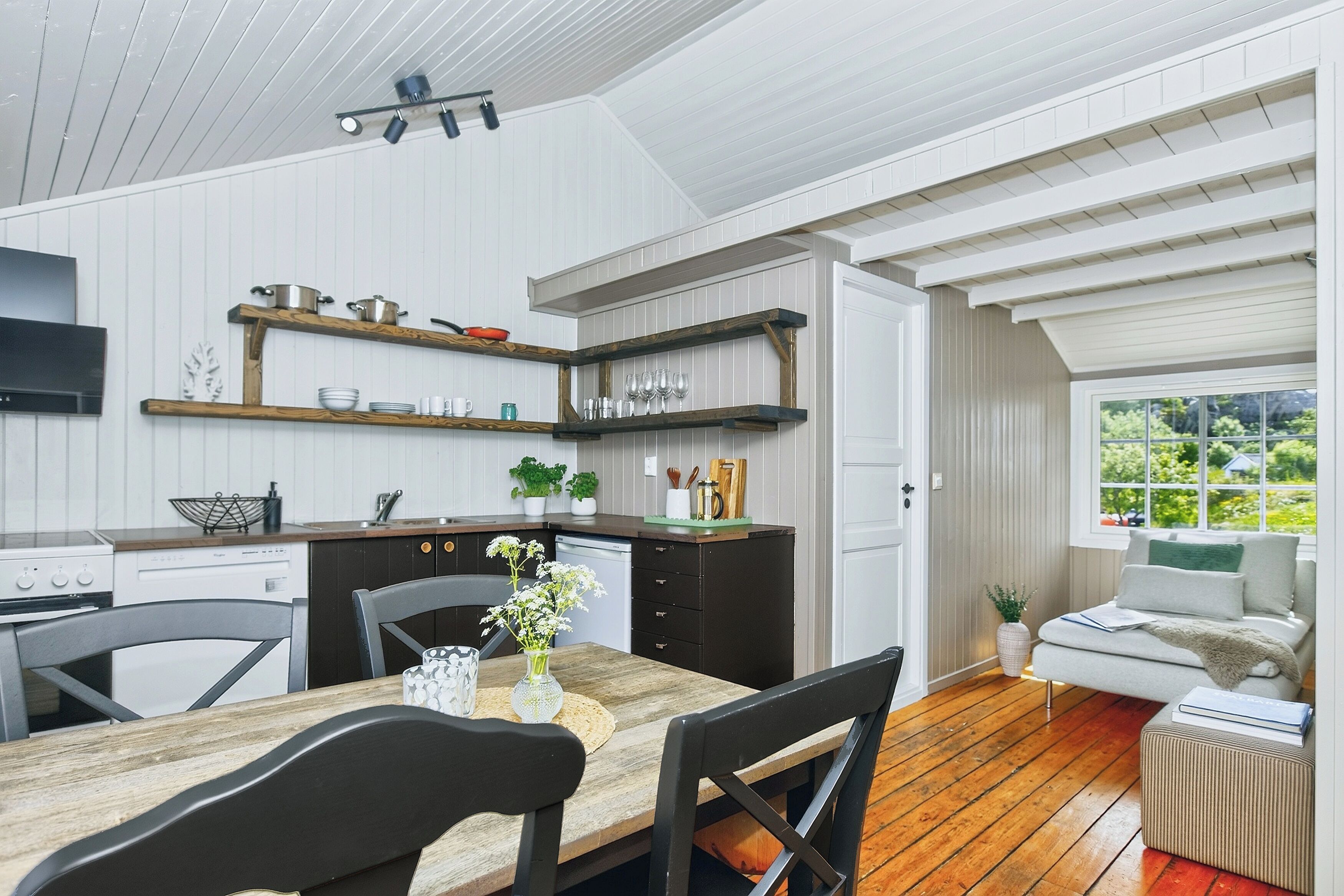 Cabana, 2 quartos, vista para a montanha, de frente para o oceano | Cozinha privada | Geladeira, fogão, cooktop, cafeteira/chaleira