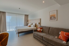 Desk, soundproofing, free WiFi, bed sheets - Domaine des Gueules Cassées (La Valette-du-Var)