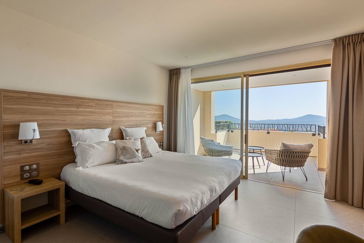 double room, accessible | 1 bedroom, desk, soundproofing, free wifi