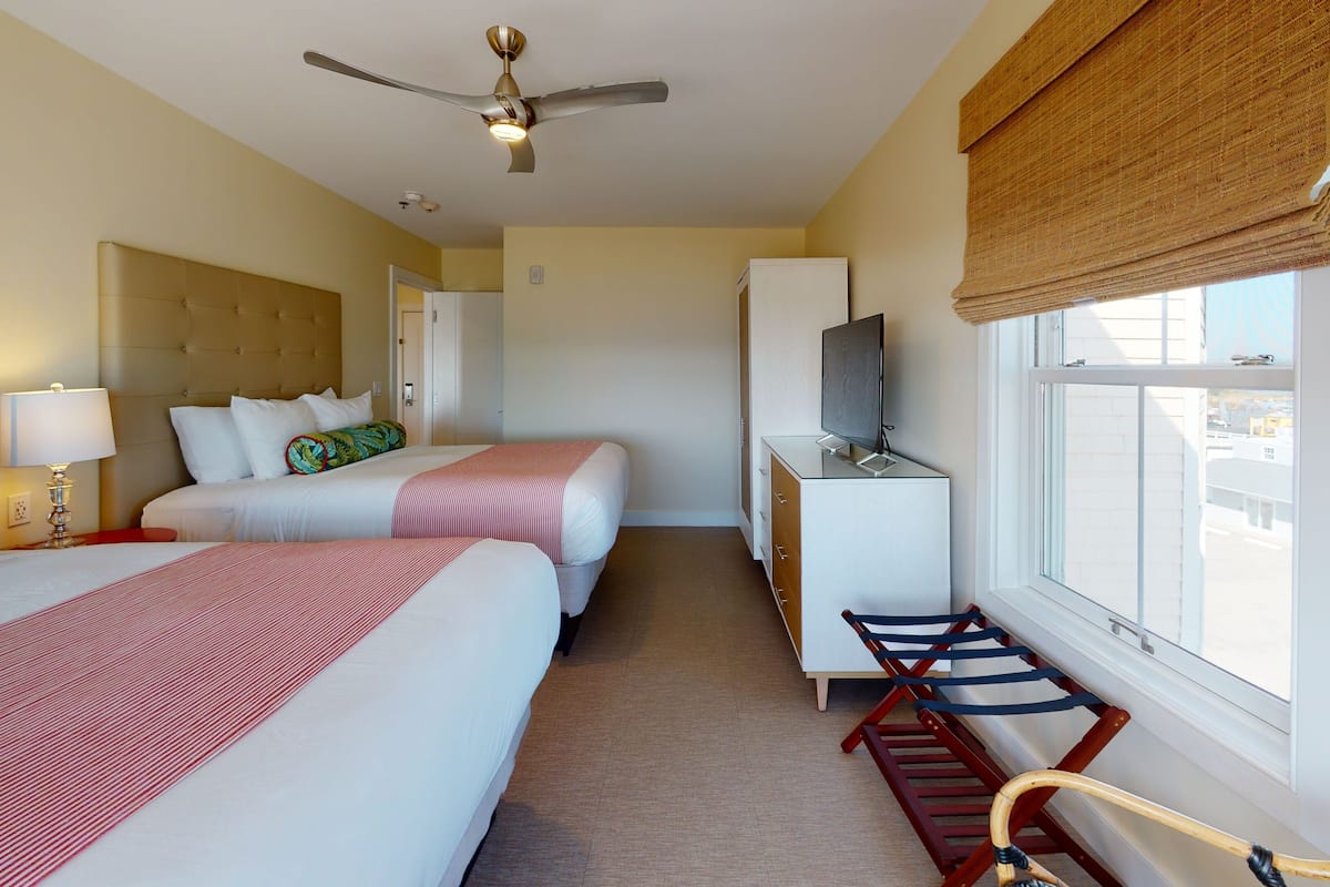 State Beach Pavilion Suite