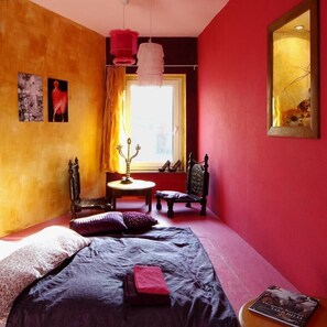 Free WiFi, bed sheets - Foto-Motel (Kassel)