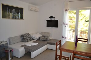 公寓, 1 间卧室 | 起居区 | 平板电视