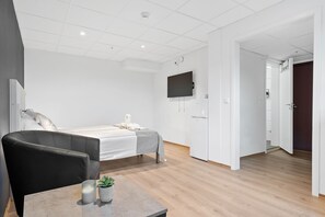 Habitación estándar con 1 cama matrimonial o 2 individuales, 2 camas individuales, para no fumadores | Insonorización, wifi gratis y ropa de cama 