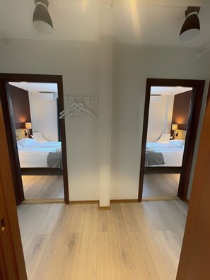 Sistema de insonorización, wifi gratis y ropa de cama 