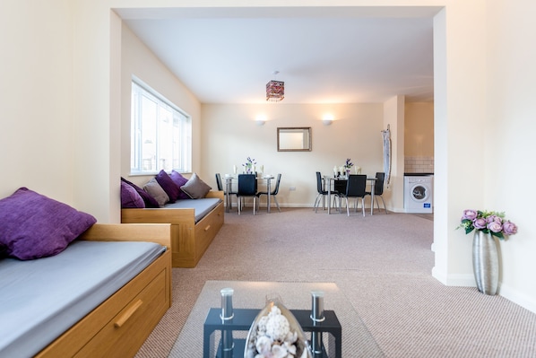 Apartment | Living room