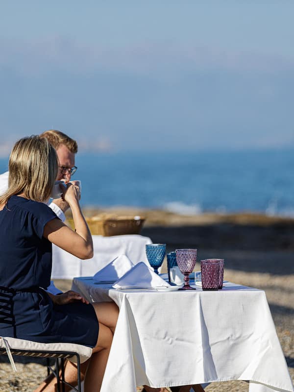 Café da manhã continental todos os dias (EUR 20 por pessoa)