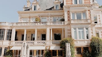Overnatningsstedets facade