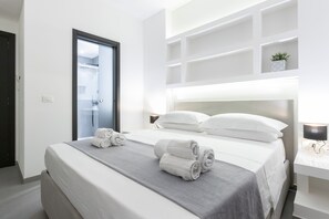 Camera Basic | 1 camera, biancheria da letto di alta qualità, minibar, una scrivania