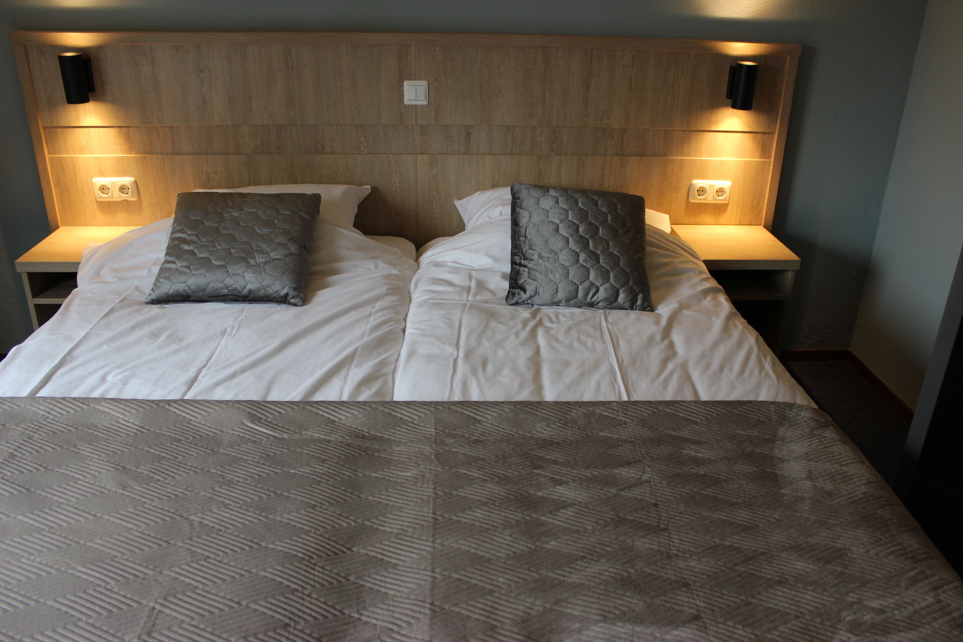 double room | desk, cots/infant beds, free wifi, bed sheets