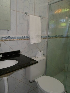 淋浴设施、毛巾