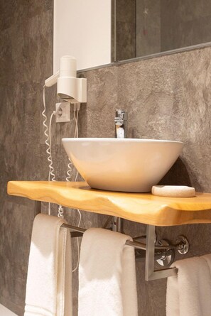 Bathroom - Hotel Dell'Angelo (Predore)