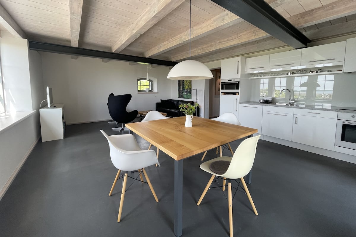 Exclusive Apartment, Private Bathroom, Sea View (Swantewit) | Dining