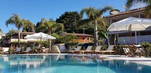 Seasonal outdoor pool - L'Arcobaleno Resort (Ricadi)