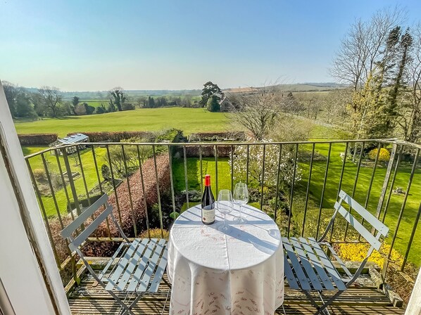 Luxury Suite, Ensuite | 1 bedroom, WiFi - The Clock Tower (Daventry)