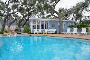 Outdoor pool, open 9 AM to 10 PM, pool loungers