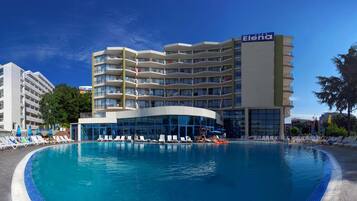 Piscine couverte