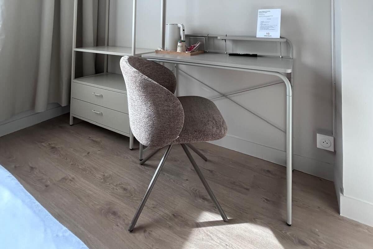 Desk, blackout drapes, free WiFi, bed sheets