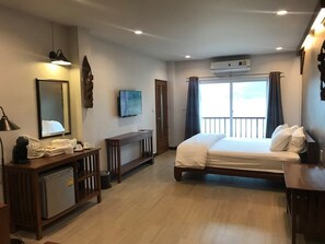 River view with jacuzzi room  | ผังชั้นอาคาร