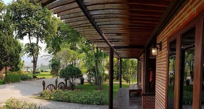 Chiang Khan Hill Resort