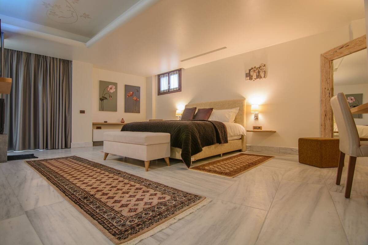 Grand-Suite | Minibar, Zimmersafe, schallisolierte Zimmer, kostenloses WLAN