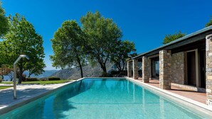 Executive Suite with Private Pool | 전용 수영장