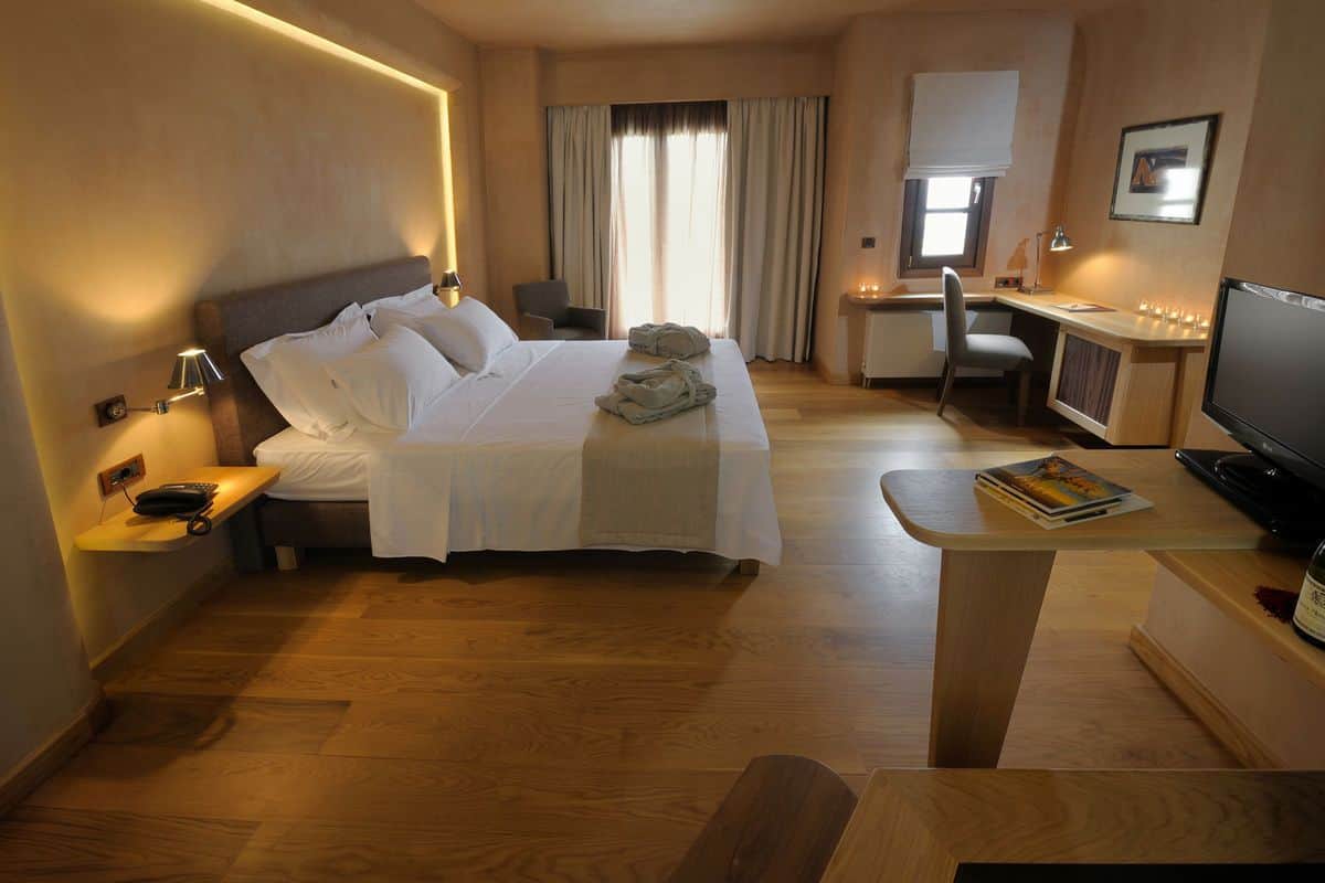 Comfort Double Room | 迷你吧、房內夾萬、隔音、免費 Wi-Fi