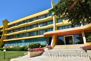 Exterior - Ambassador Hotel (Golden Sands)