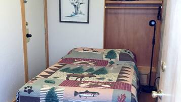 Non-Pet Room, Overlook Suite, 2 Bedrooms, Fireplace | Individually decorated, individually furnished, laptop workspace