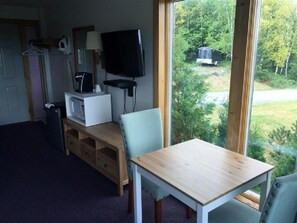 Dining - Kineo View Lodge (Greenville)