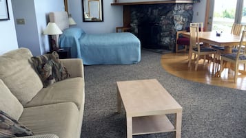 特級套房, 2 間臥室, 壁爐 | 熨斗/熨衫板、嬰兒床 (收費)、摺床/加床 (收費)、免費 Wi-Fi