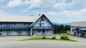 Front of property - Kineo View Lodge (Greenville)