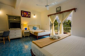 Premium bedding, down comforters, individually furnished, desk - El Mirador (Bacalar)