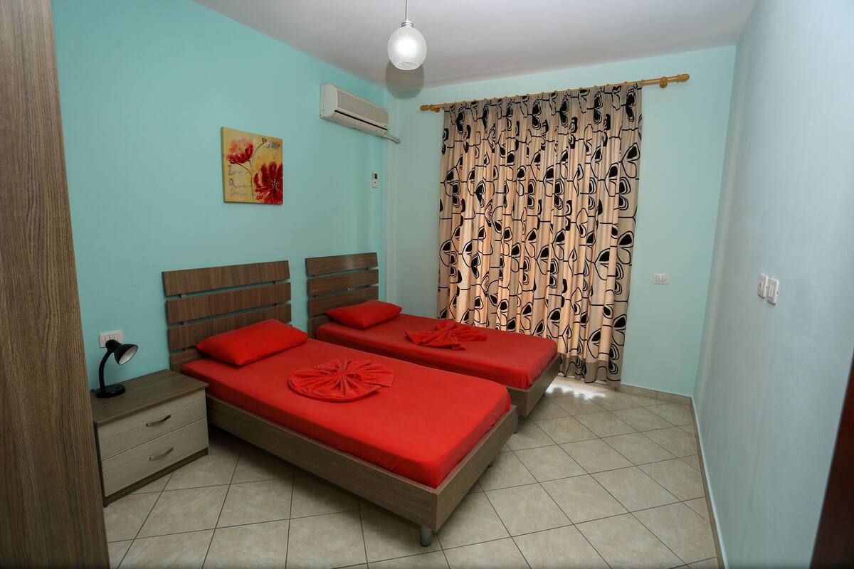 Desk, free WiFi, bed sheets