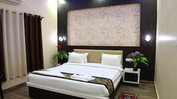 Habitación Deluxe con 1 cama doble o 2 individuales | Sábanas italianas Frette y ropa de cama de alta calidad
