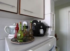 Standard Apartment, 1 Bedroom | Private kitchen | Fridge, microwave, coffee/tea maker