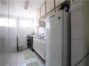 Standard Apartment, 1 Bedroom | Private kitchen | Fridge, microwave, coffee/tea maker