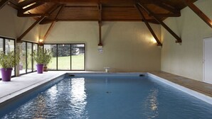 Indoor pool - Ma Tranquilité (Courpière)